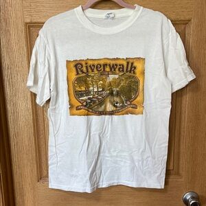 Vintage San Antonio Texas Riverwalk Graphic White Retro Size M Tshirt